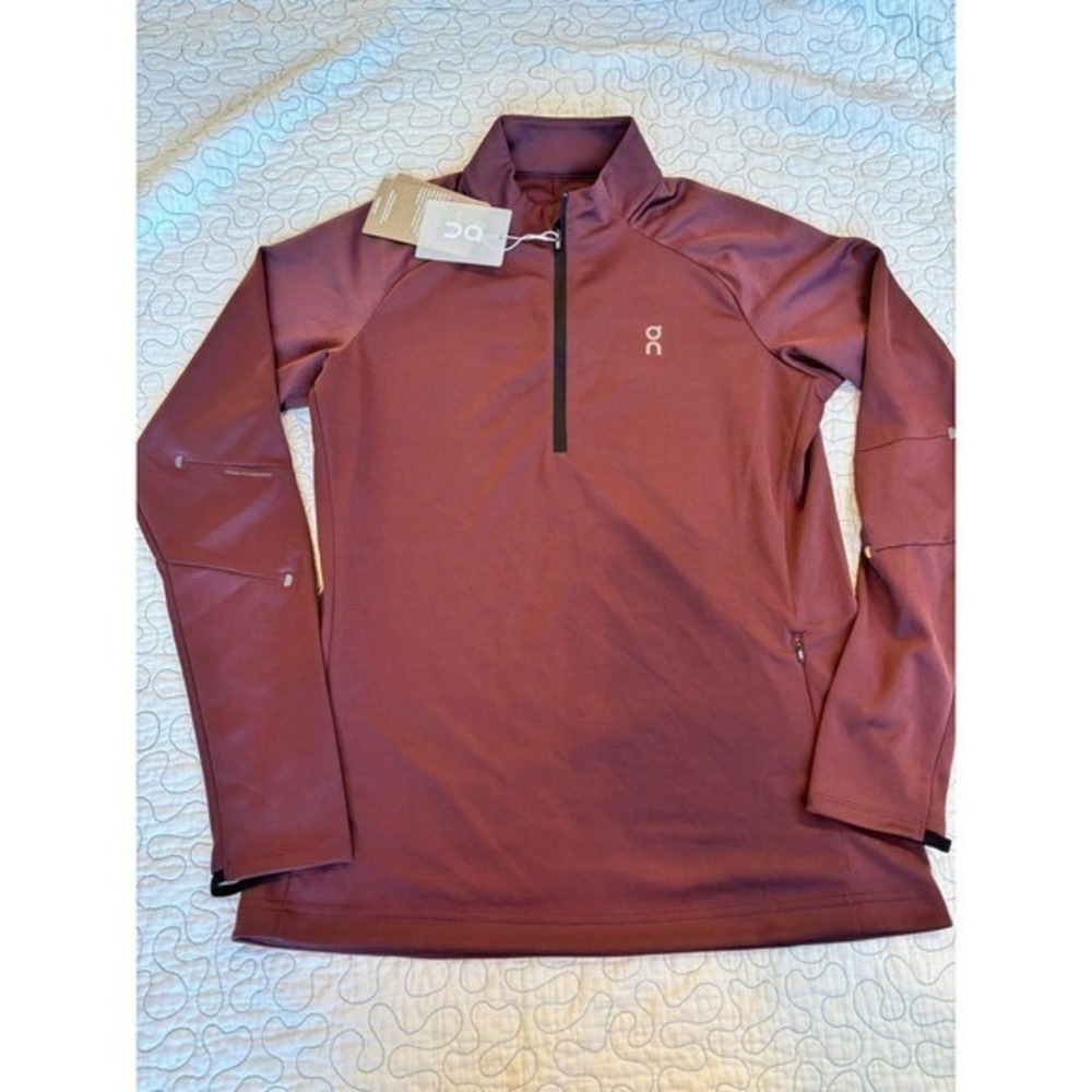 On Cloud Women's Size Medium Climate Quarter Zip Long Sleeve Shirt Mulberry